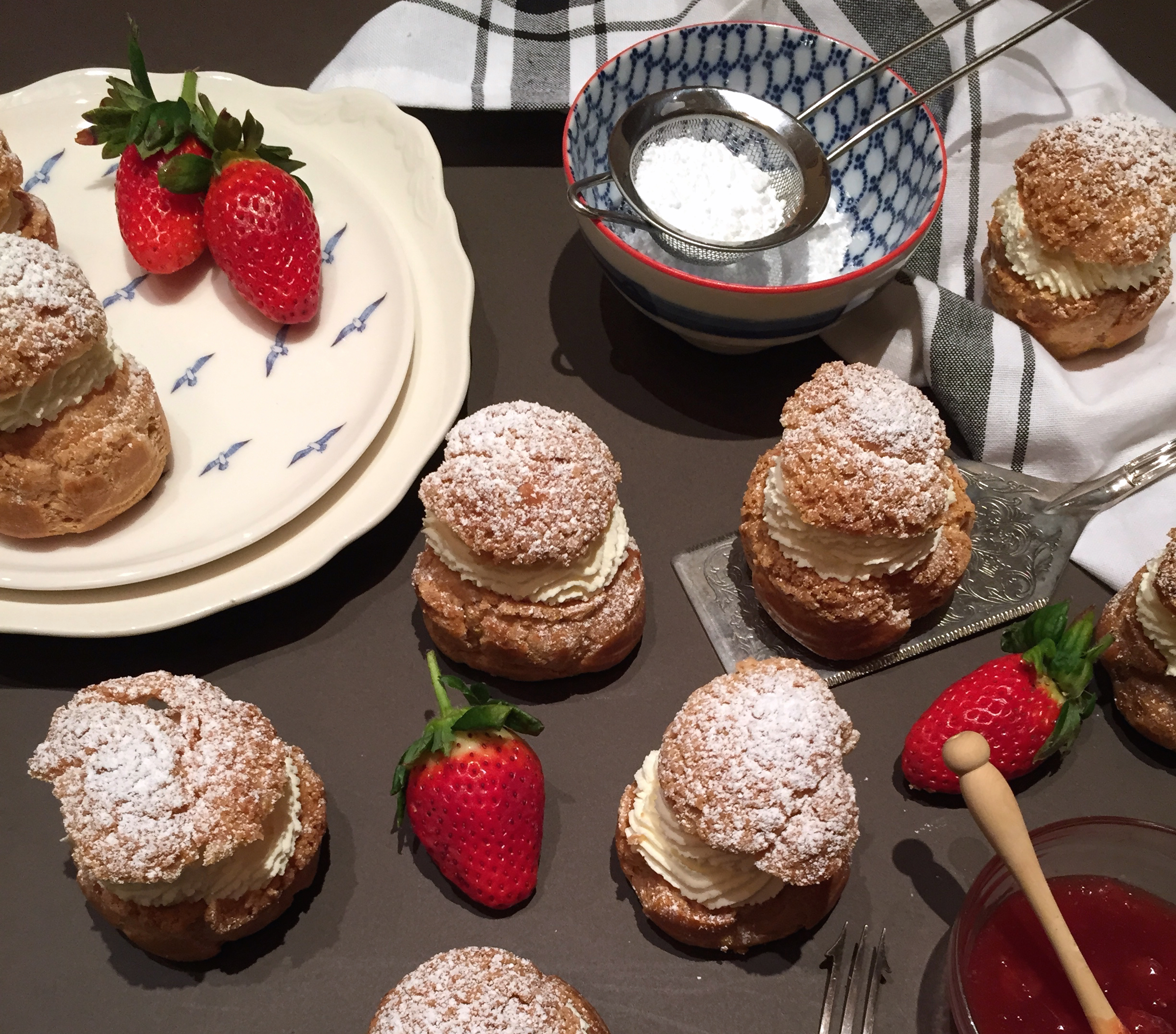 Strawberry Choux Buns