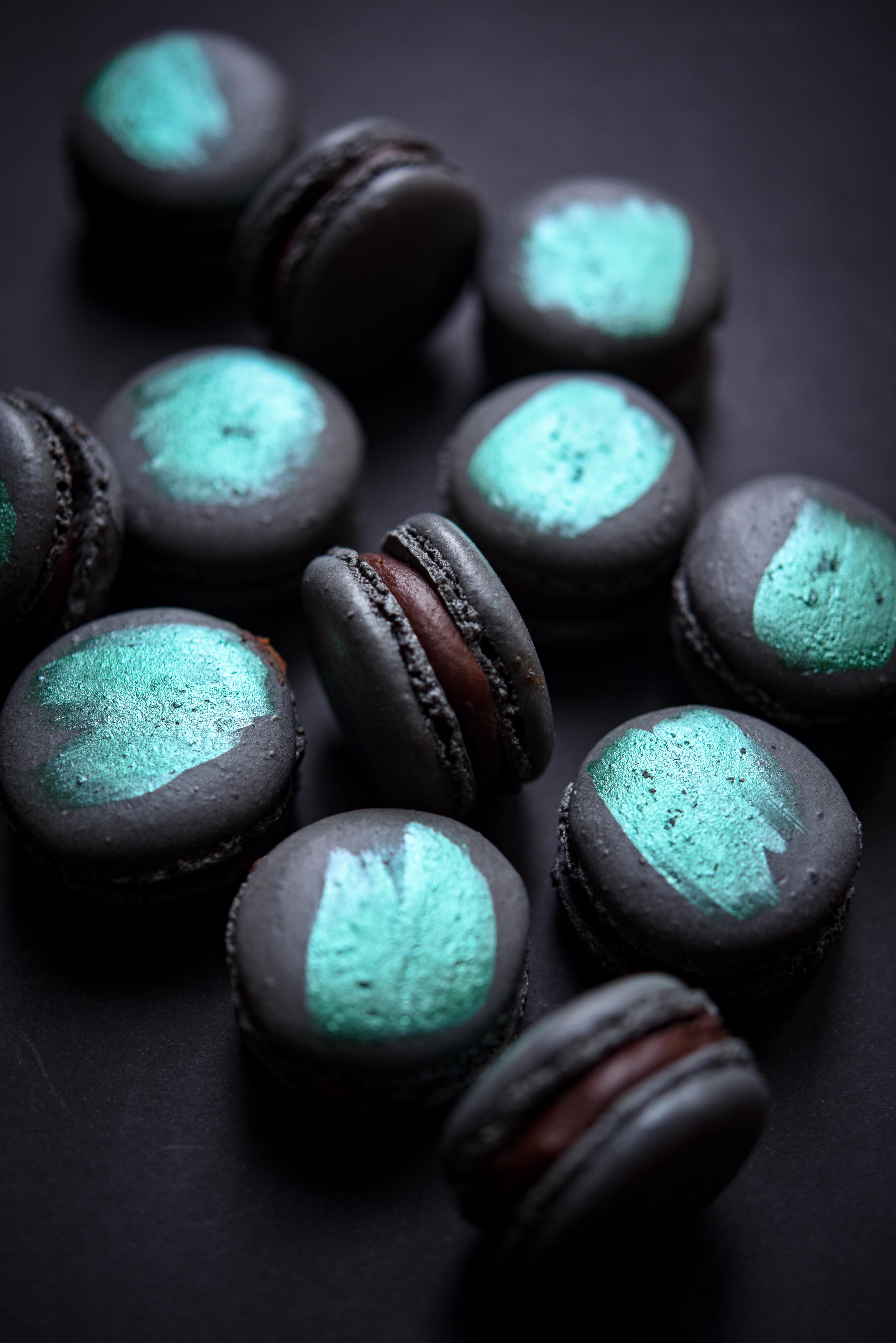 Mint Olive Oil Macarons | Patisserie Makes Perfect