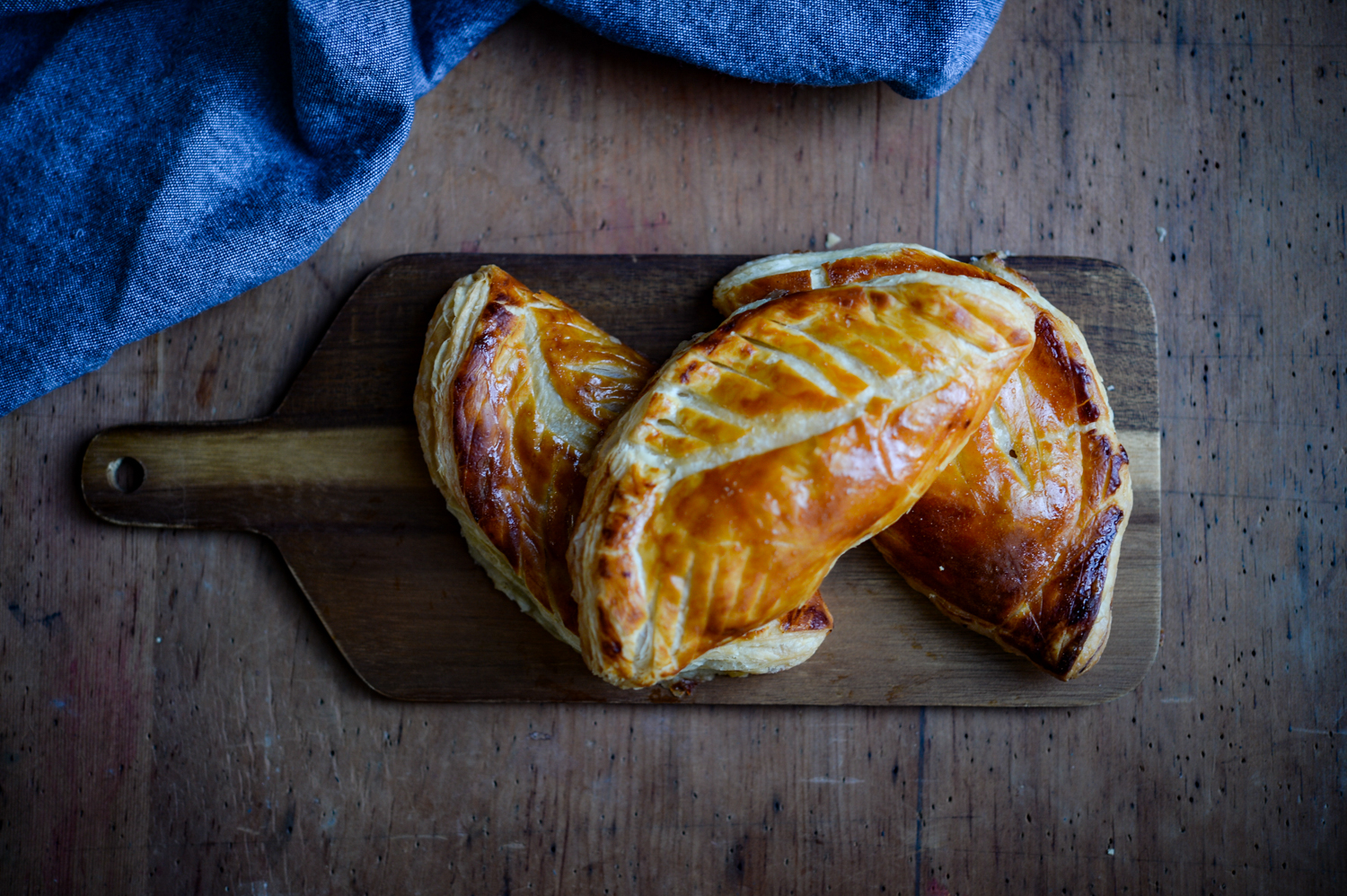 Chausson aux Pommes - Patisserie Makes Perfect