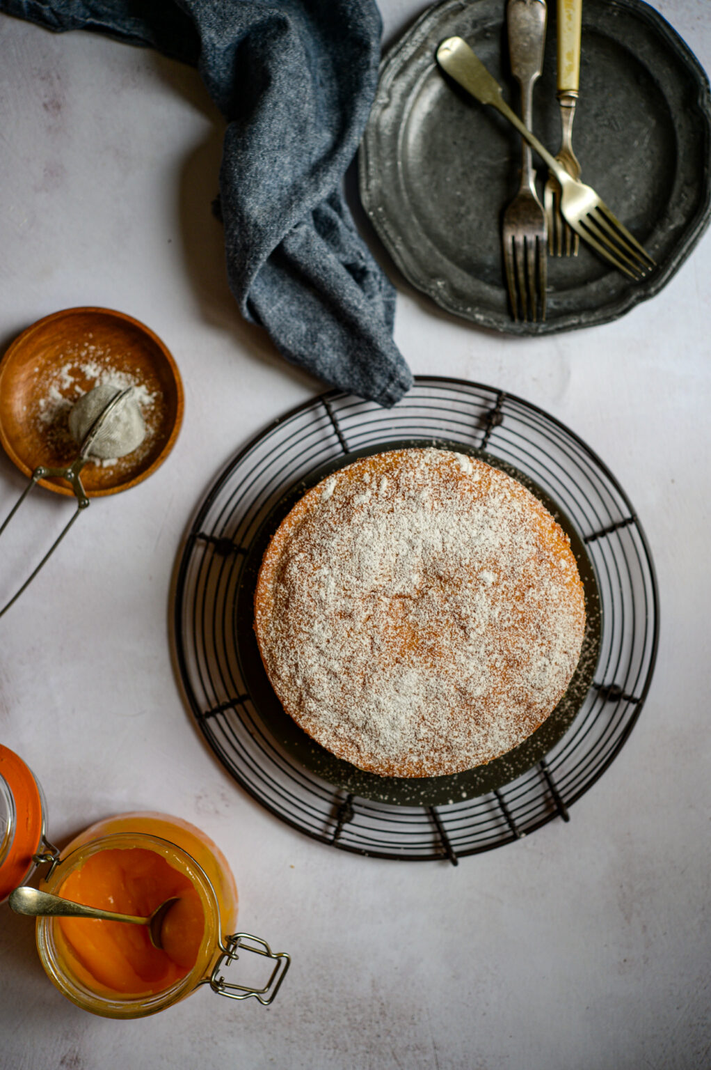 The easiest ever lemon victoria sponge Patisserie Makes Perfect