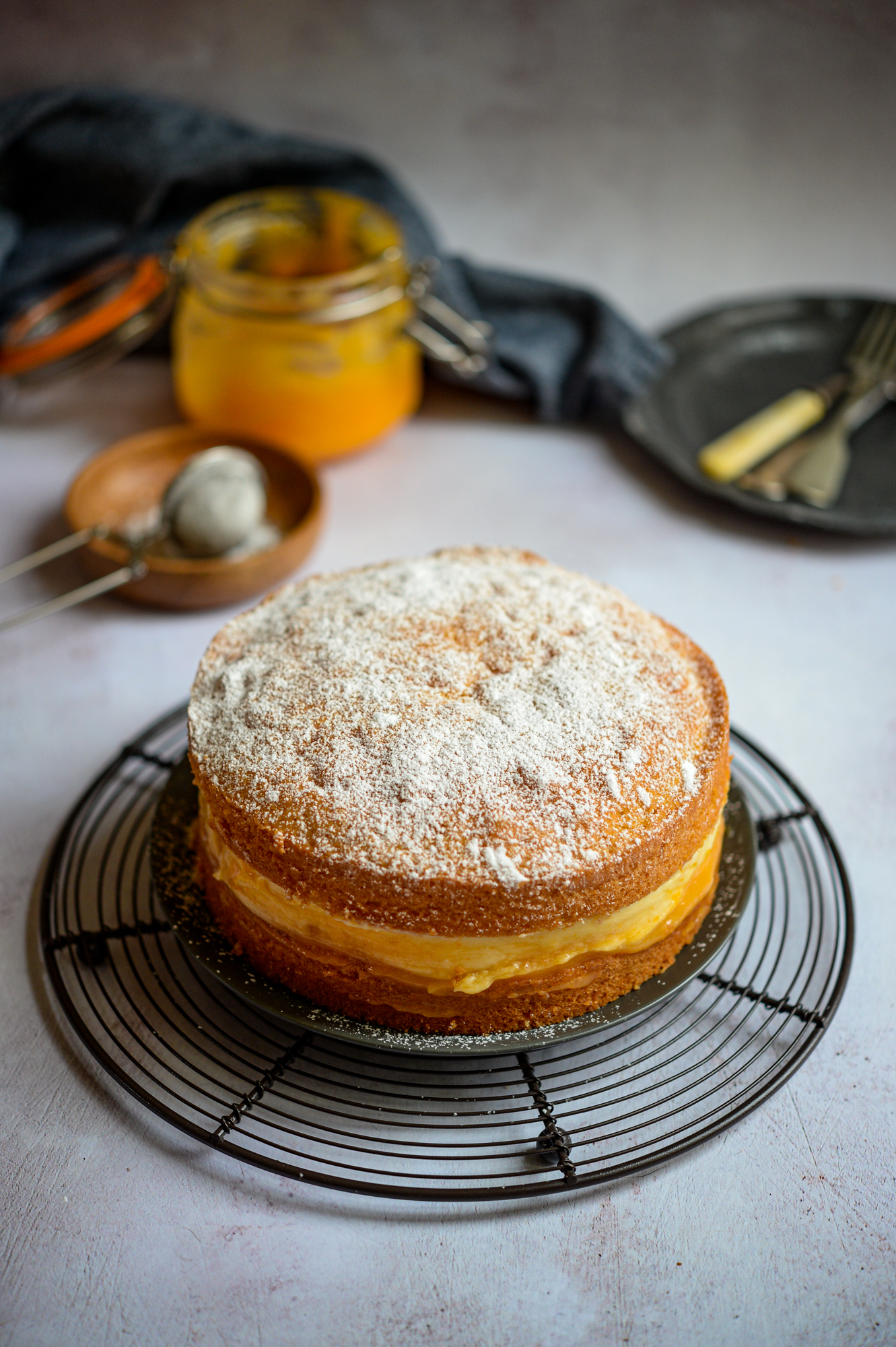 Lemon Victoria Sponge | Patisserie Makes Perfect